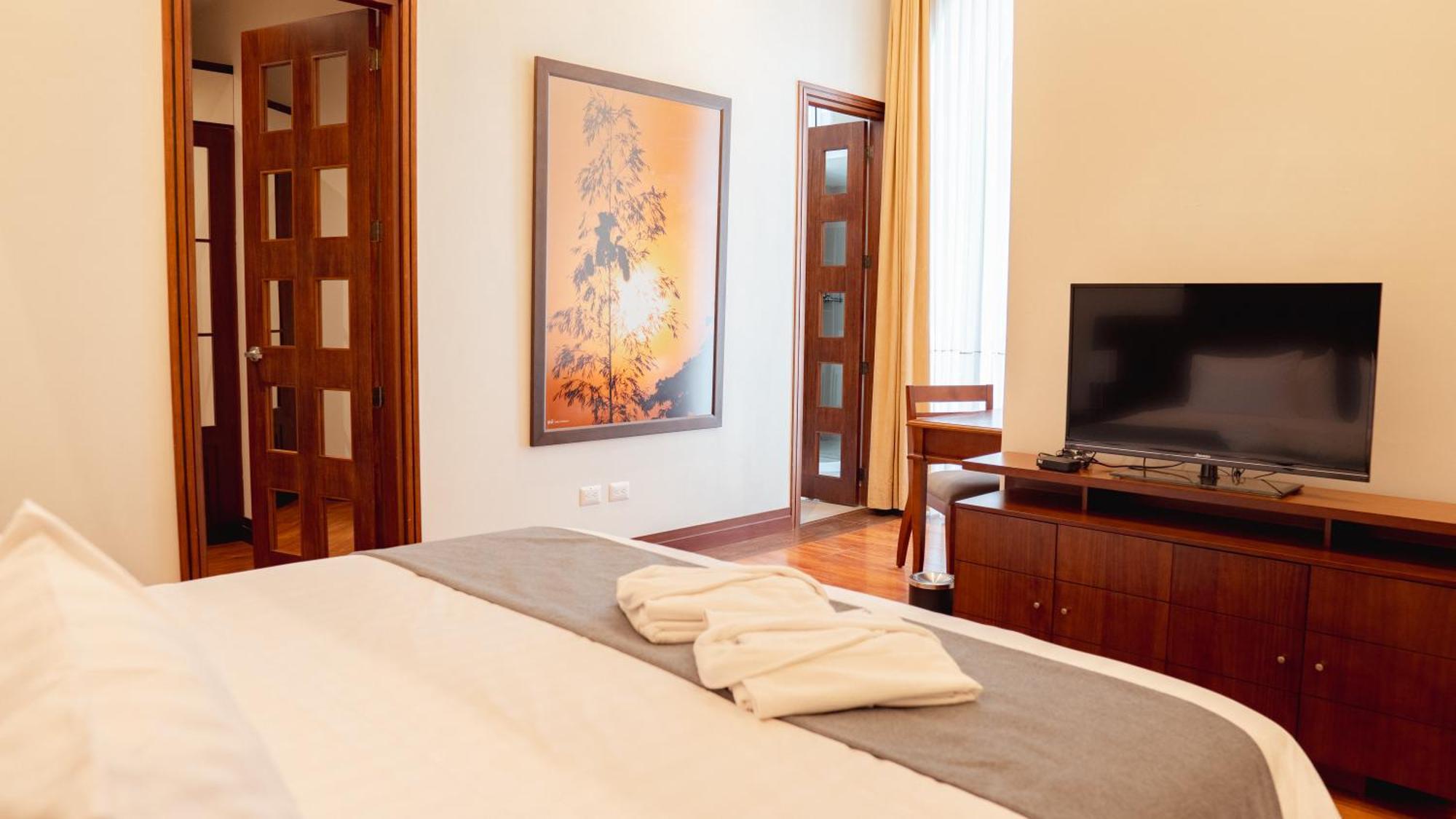 Parc Royale Suites Hotel Cuenca Zewnętrze zdjęcie