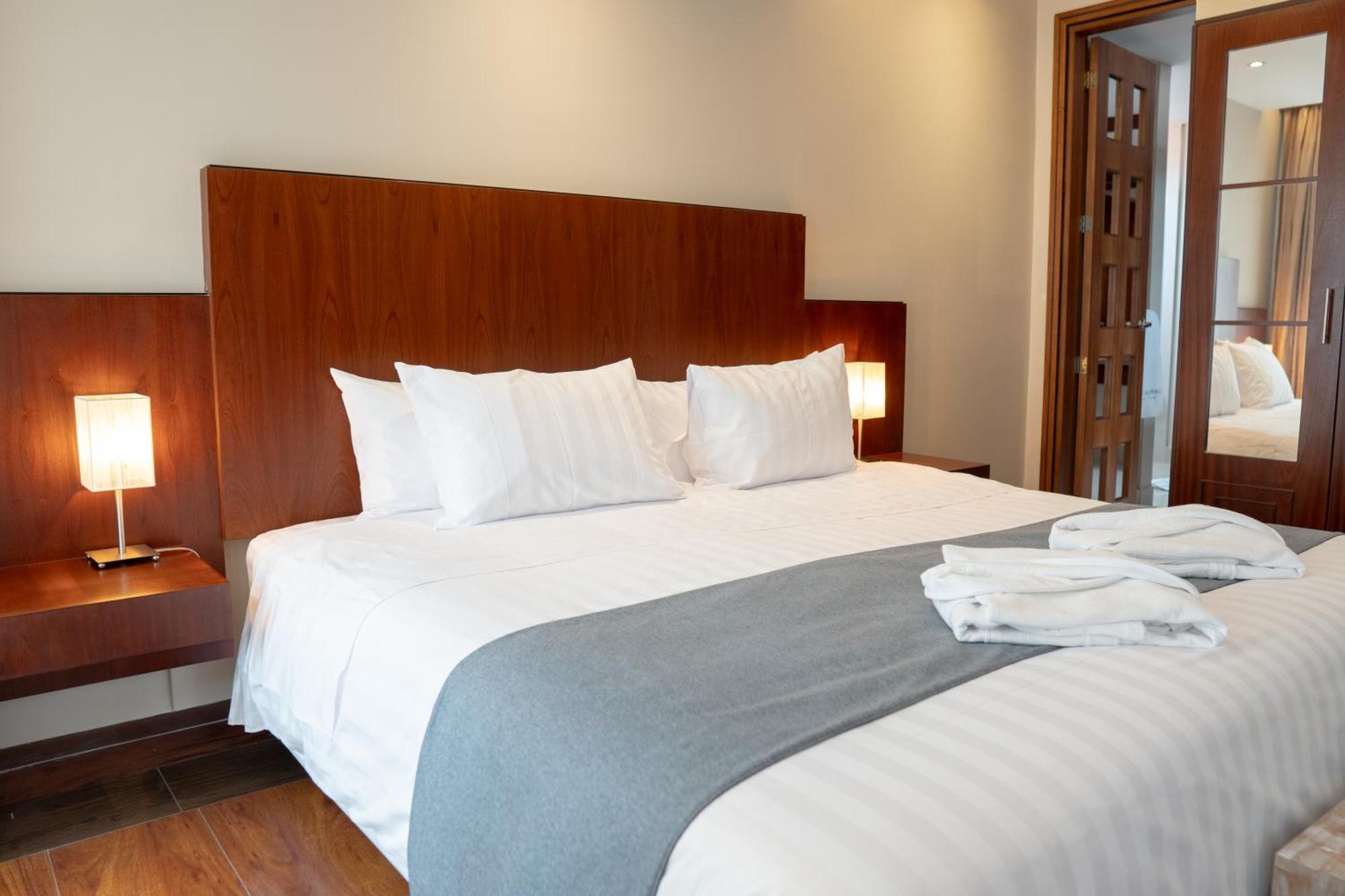 Parc Royale Suites Hotel Cuenca Zewnętrze zdjęcie