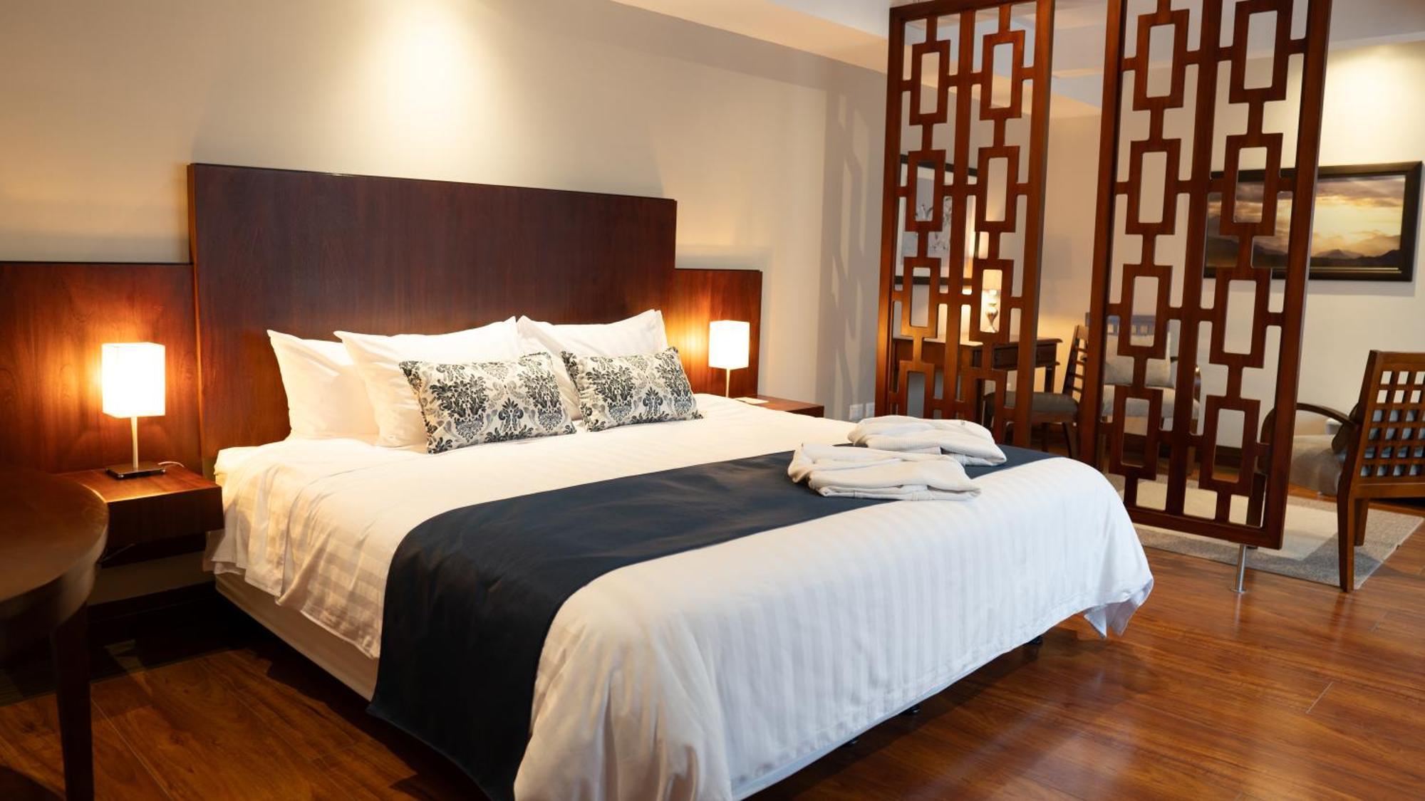 Parc Royale Suites Hotel Cuenca Zewnętrze zdjęcie